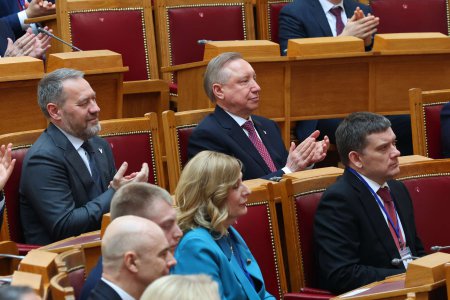День рождения парламента и подготовка ко Дню Победы