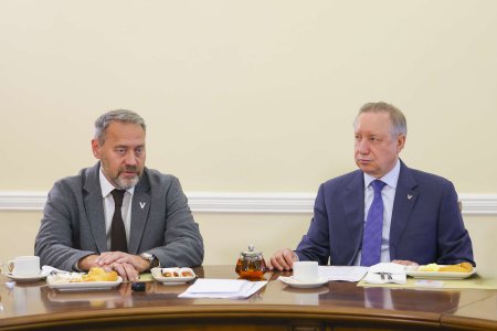 Трамвай пошел, ледокол готовится: чем Петербург жил на неделе